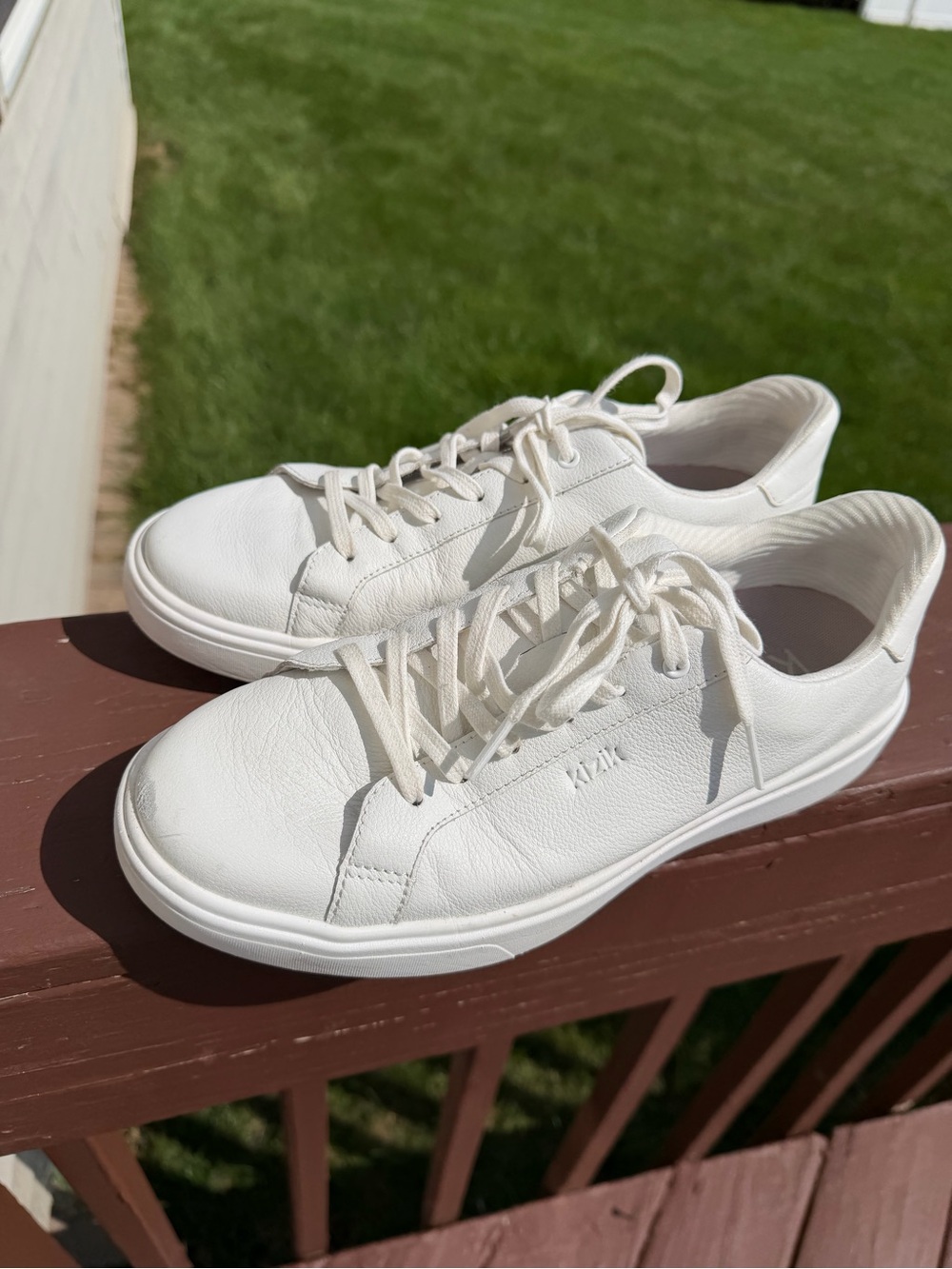 Kizik Vegas Ivory White Leather Hands Free Slip On Shoe Sneakers